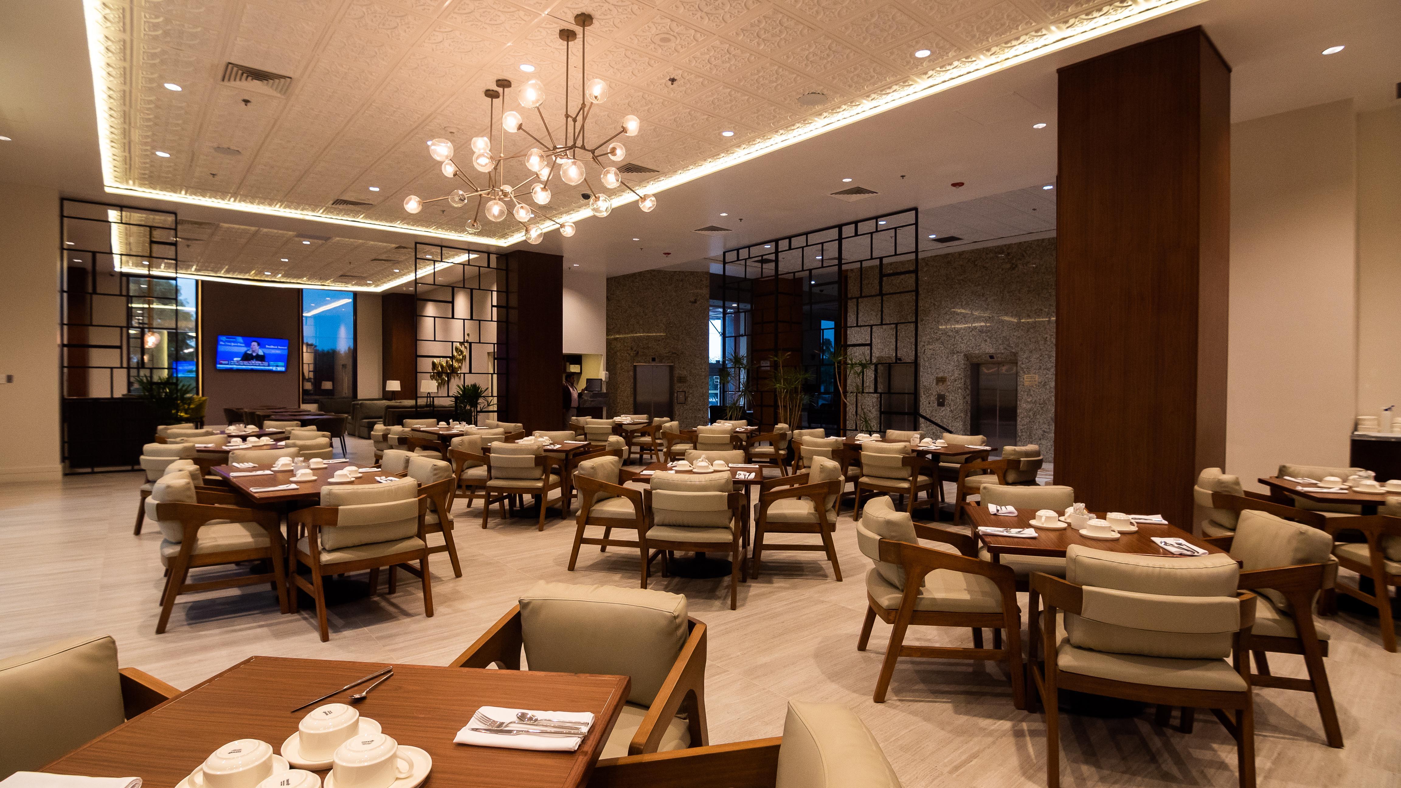 Best Western Plus Nuevo Laredo Inn & Suites ภายนอก รูปภาพ